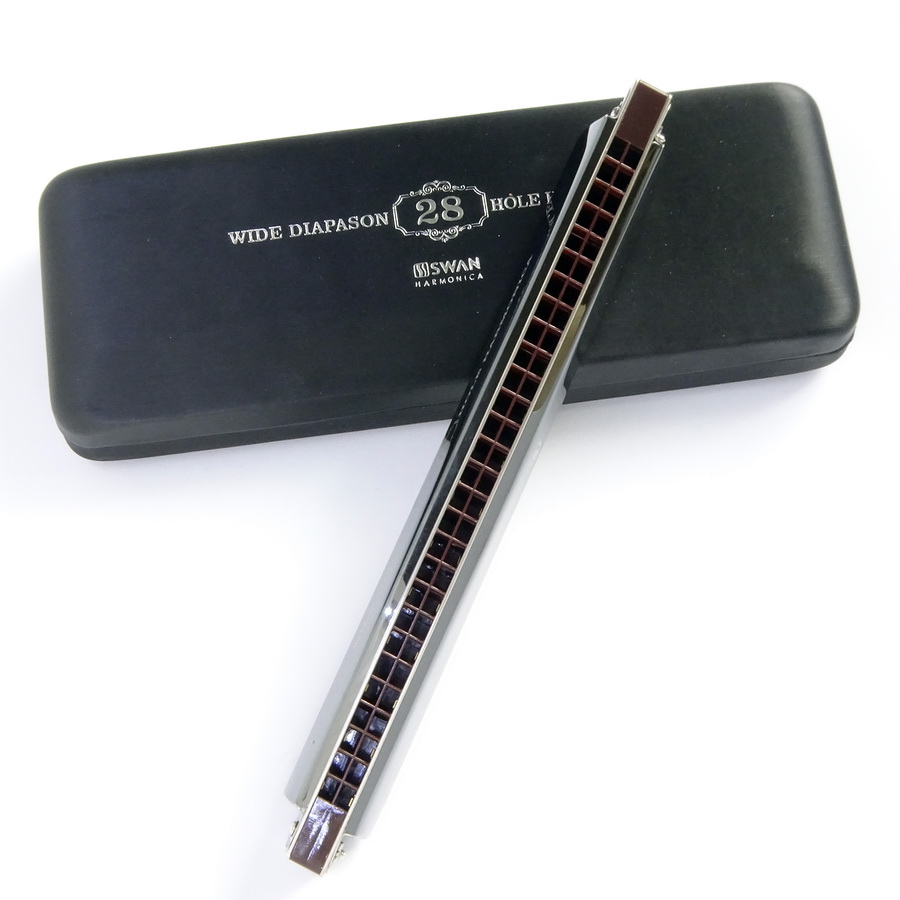 Kèn harmonica tremolo 28 lỗ Swan Wide Diapason SW28W Key C Đen Bóng