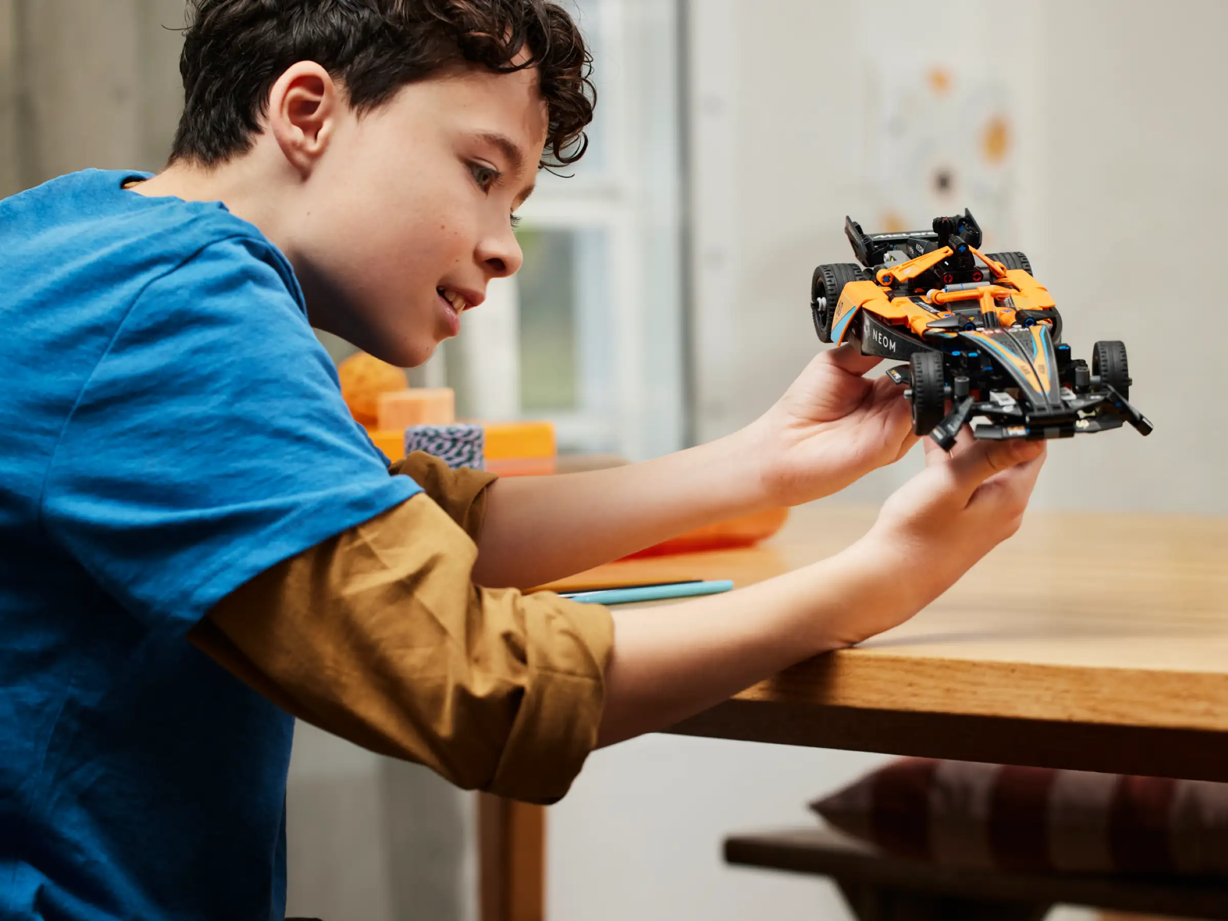 Đồ Chơi Lắp Ráp Xe Đua Thể Thao Neom Mclaren E - Neom Mclaren Formule E Race Car - Lego Technic 42169 (452 Mảnh Ghép)