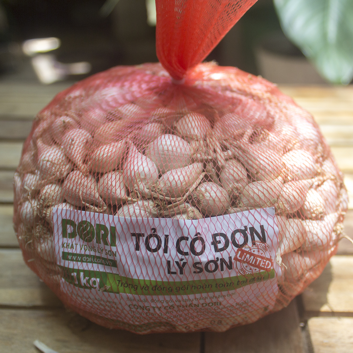 Đặc Sản Quảng Ngãi - Tỏi Cô đơn Lý Sơn Túi lưới 1kg - Trồng tại đảo Lý Sơn - Cam kết đúng xuất xứ - Hoàn tiền 200% nếu sai cam kết - Dùng để ăn sống hoặc chế biến