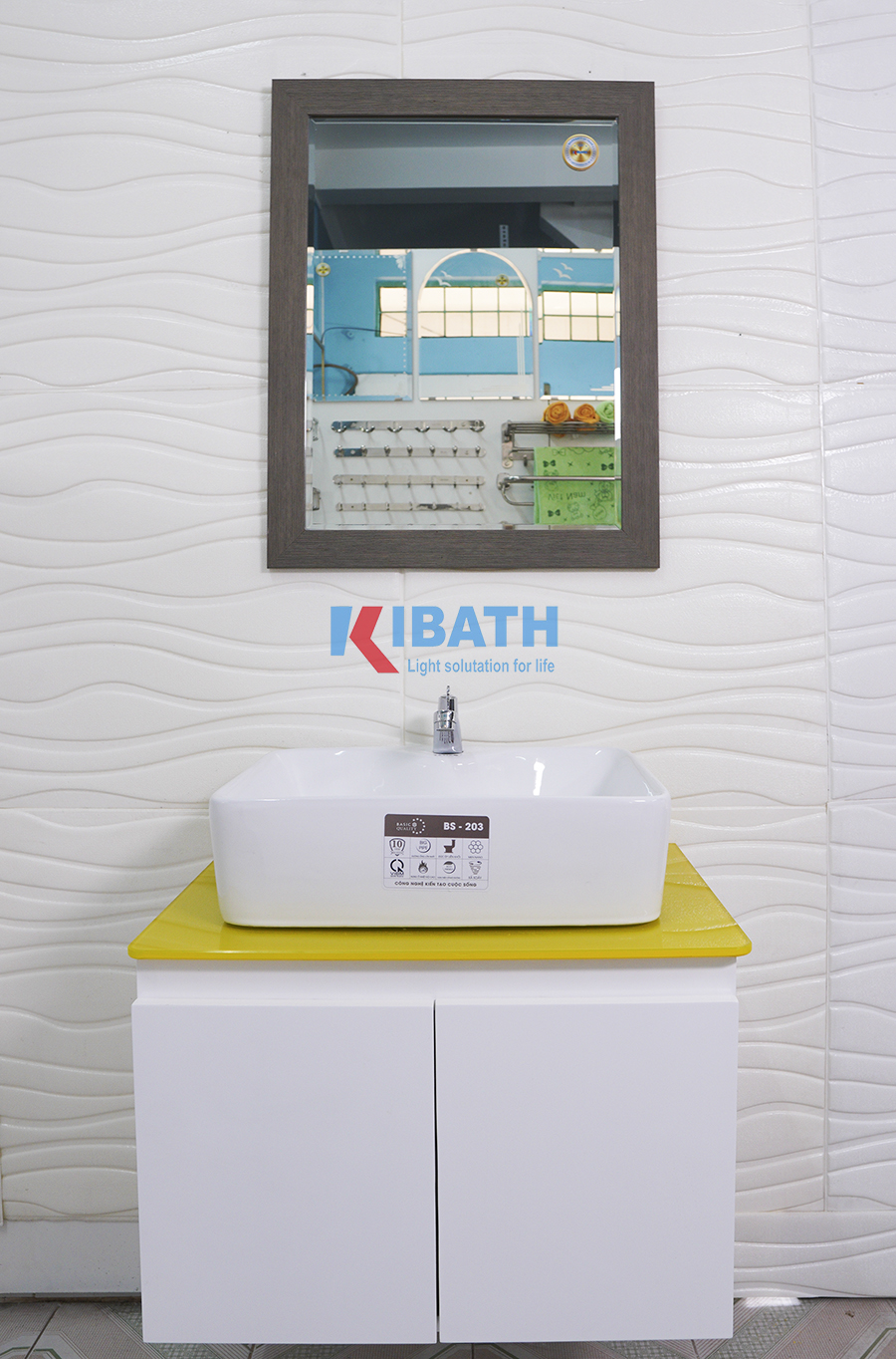 Hình ảnh Gương soi Kibath khung viền màu xám KT 55x70 cm