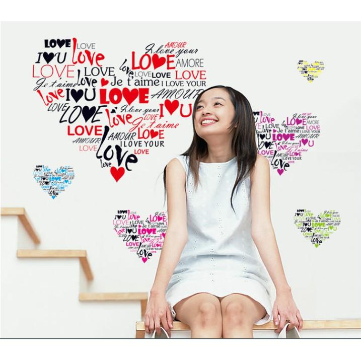 Decal trang trí tường hình Trái Tim chữ LOVE