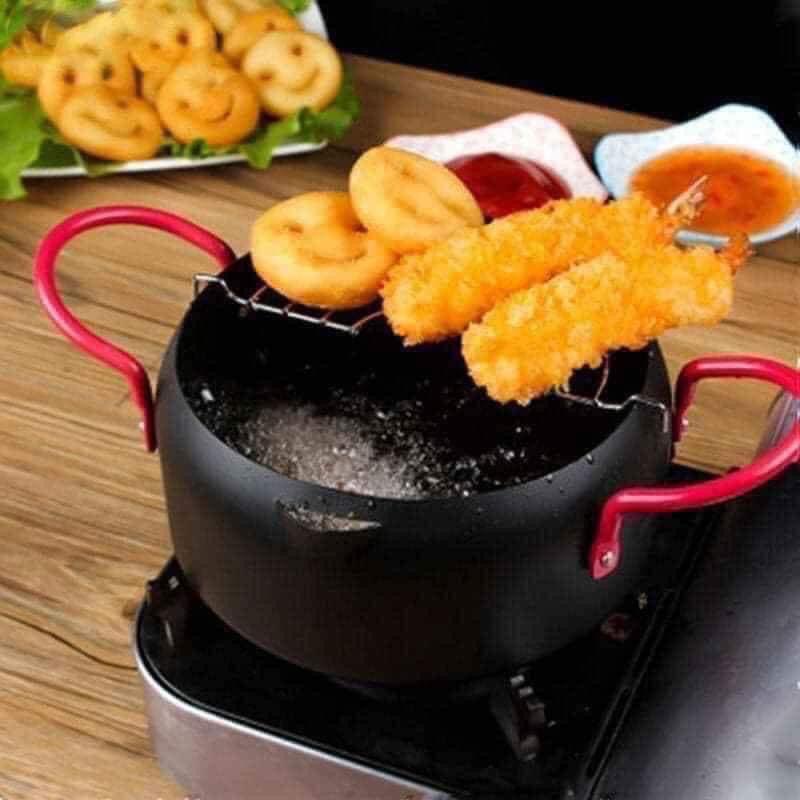 NỒI CHIÊN LỌC DẦU CHỐNG DÍNH ĐA NĂNG CÓ VĨ GÁC RÁO DẦU , DÙNG ĐƯỢC CHO MỌI BẾP BẾP GA BẾP TỪ ..