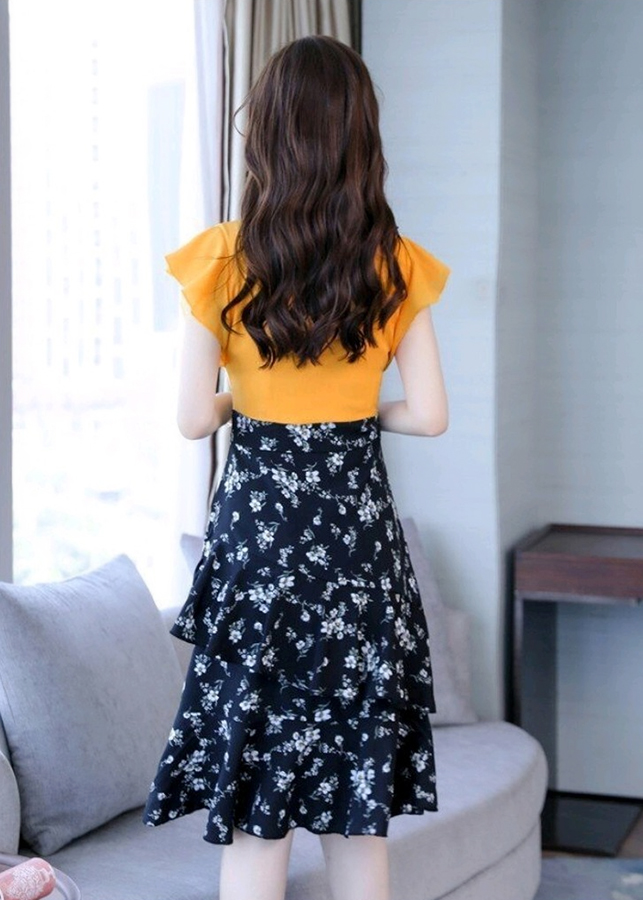 Set Áo Nữ Và Chân Váy Tầng In Hoa BY7004 - Vàng