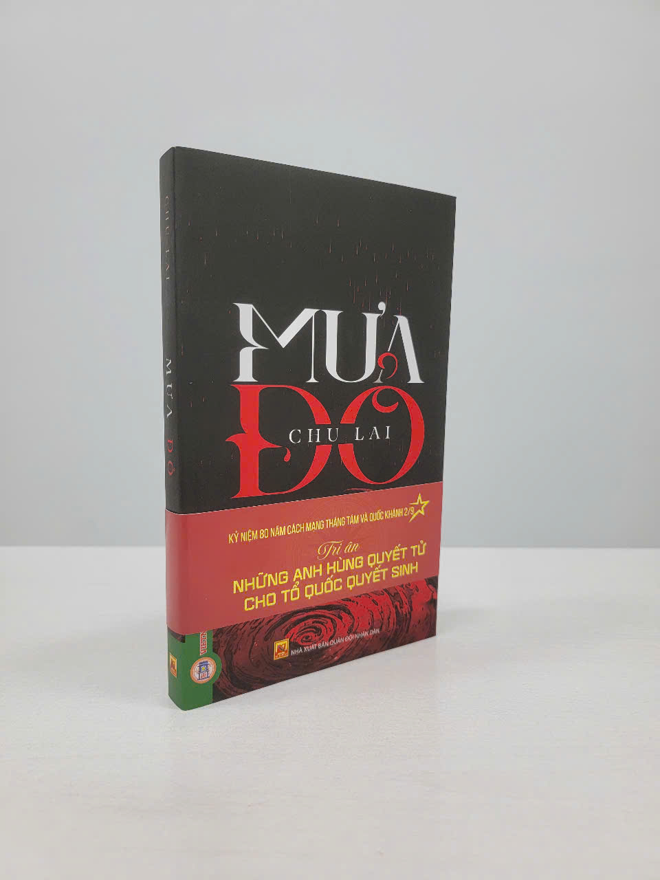 MƯA ĐỎ - Chu Lai - Vietnambook