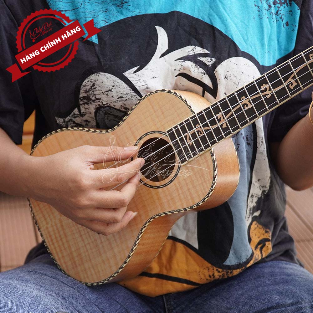 Đàn Ukulele Concert Chard U-24H, Mặt Đàn Gỗ Cây Thích, Họa Tiết Tỉ Mỉ - Hàng Chính Hãng