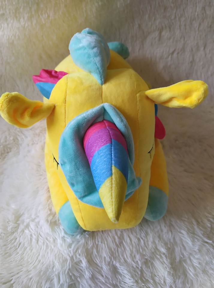 NGỰA PONY NẰM MÀU VÀNG ( 60cm)