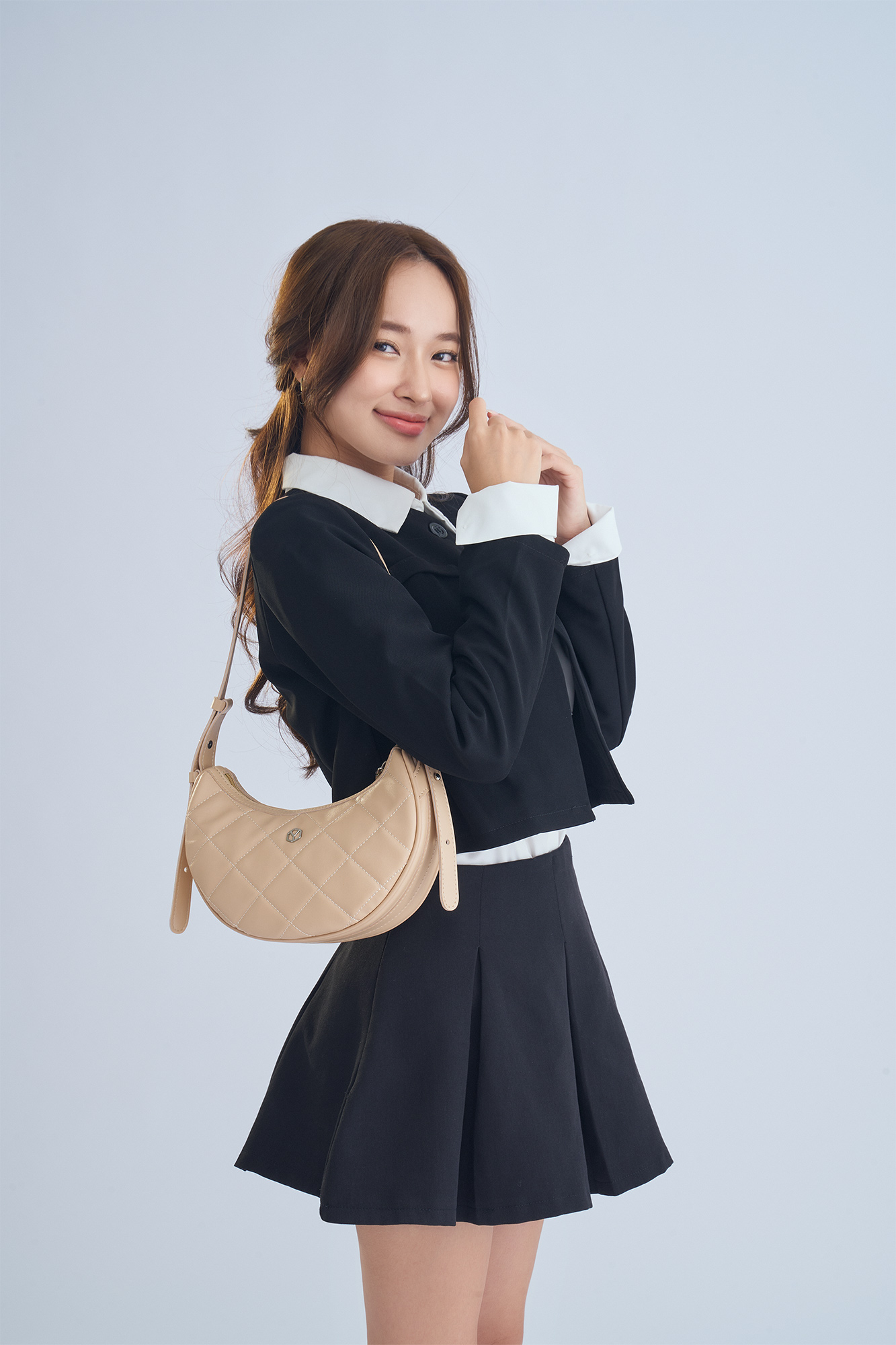 Túi Yuumy ( Thời trang dáng bán nguyệt họa tiết quả trám size 21 - Túi đeo vai da Seasand YN240 )