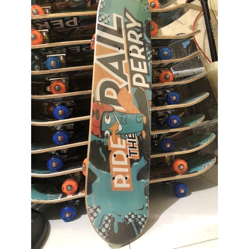 Ván trượt skateboard thể thao Có đèn Led CỰC CHẤT - MẶT NHÁM HÌNH ĐẶC SẮC