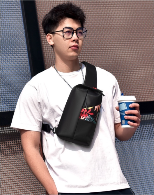 Túi Đeo Chéo Nam ôm sát người Stomach Black Bag 2022