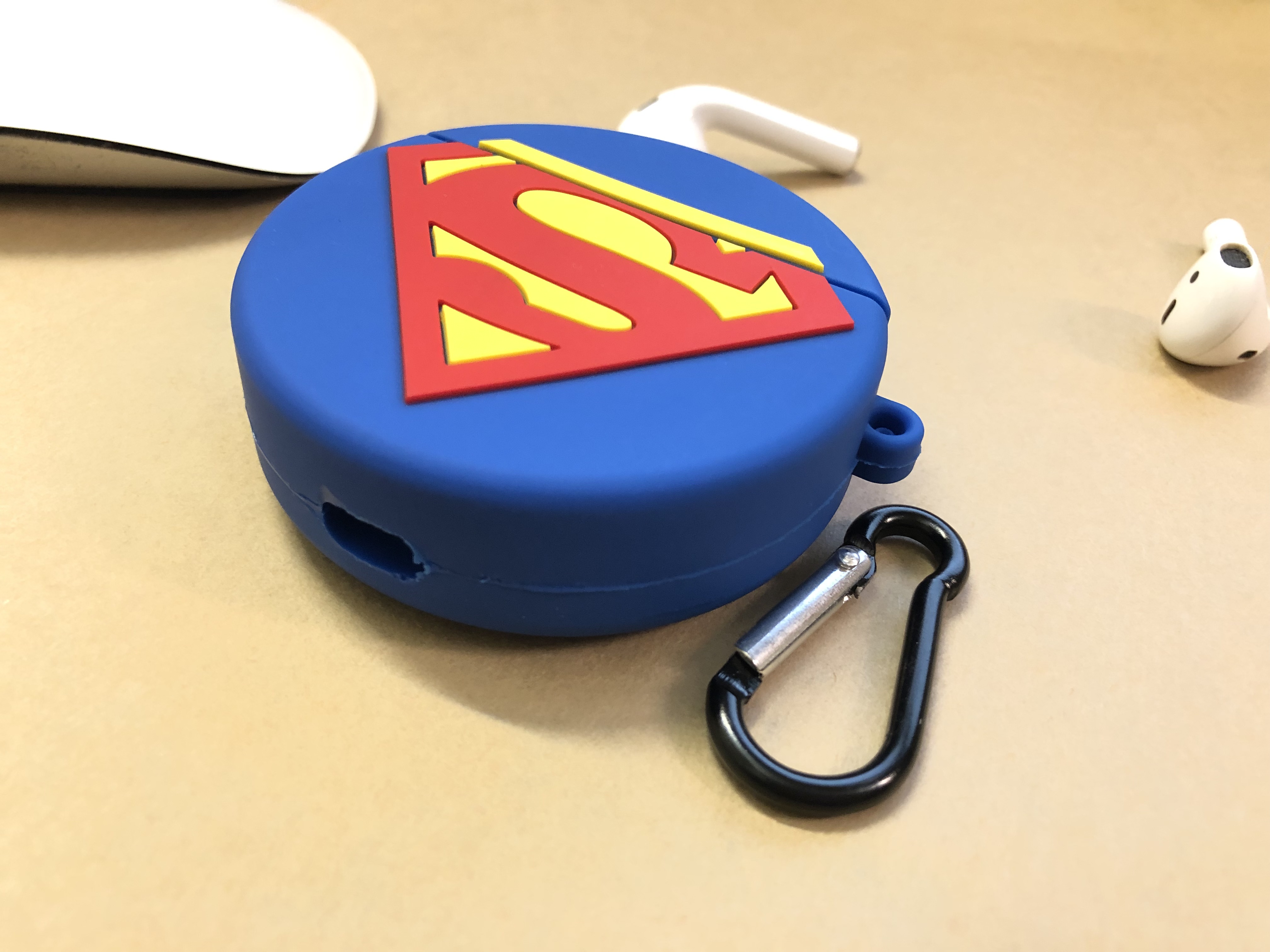 BAO CASE SILICON VỎ ỐP SILICON BẢO VỆ CHO TAI NGHE AIRPODS 1, AIRPODS 2 SIÊU NHÂN SUPERMAN