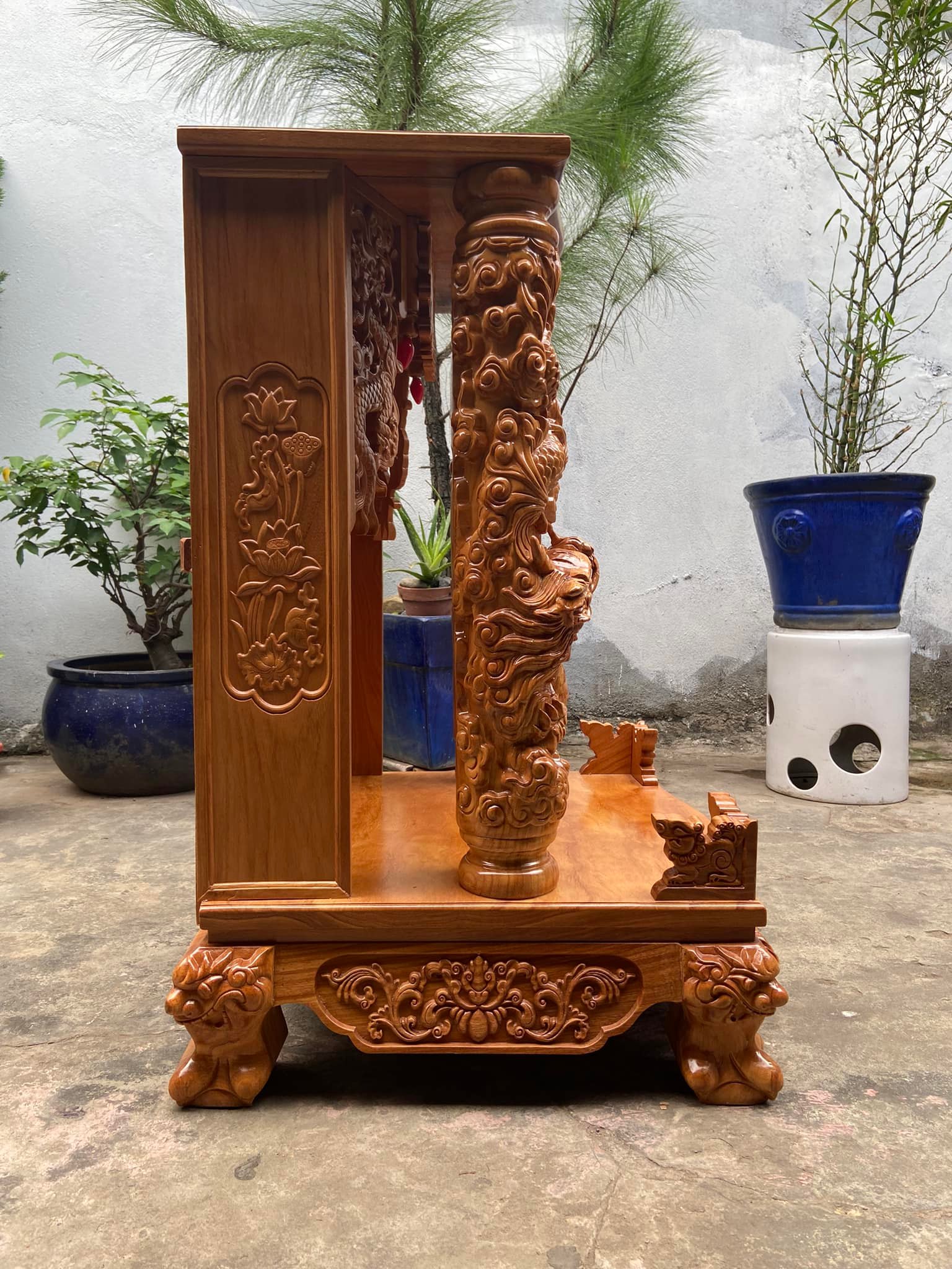 Bàn thờ thần tài ông địa mẫu Rồng Mây cao cấp 68 x 68 x 107cm - Gỗ gõ đỏ