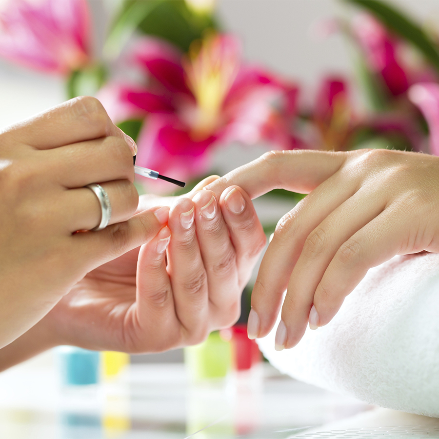 Khóa Học Nghệ Thuật Làm Nail Và Sơn Gel Cho Người Mới Bắt Đầu