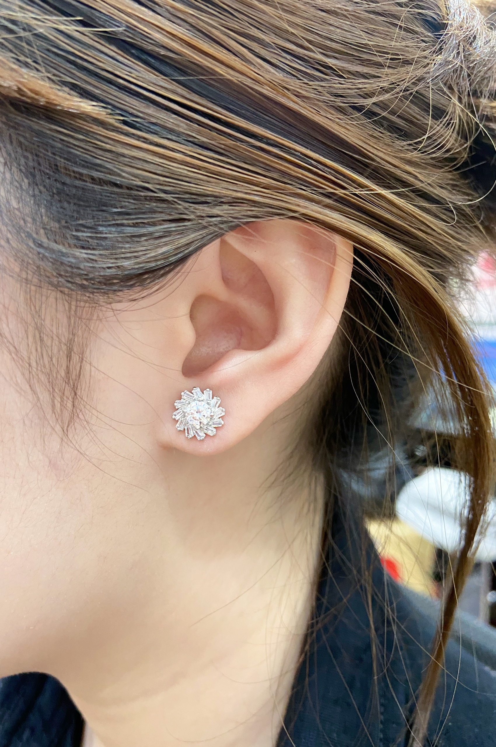 Bông Tai Đính Đá CZ, chuôi vặn - MOON Jewelry
