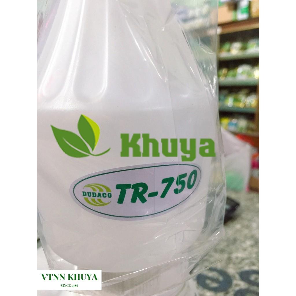 Bình tưới cây Dudaco 750ml
