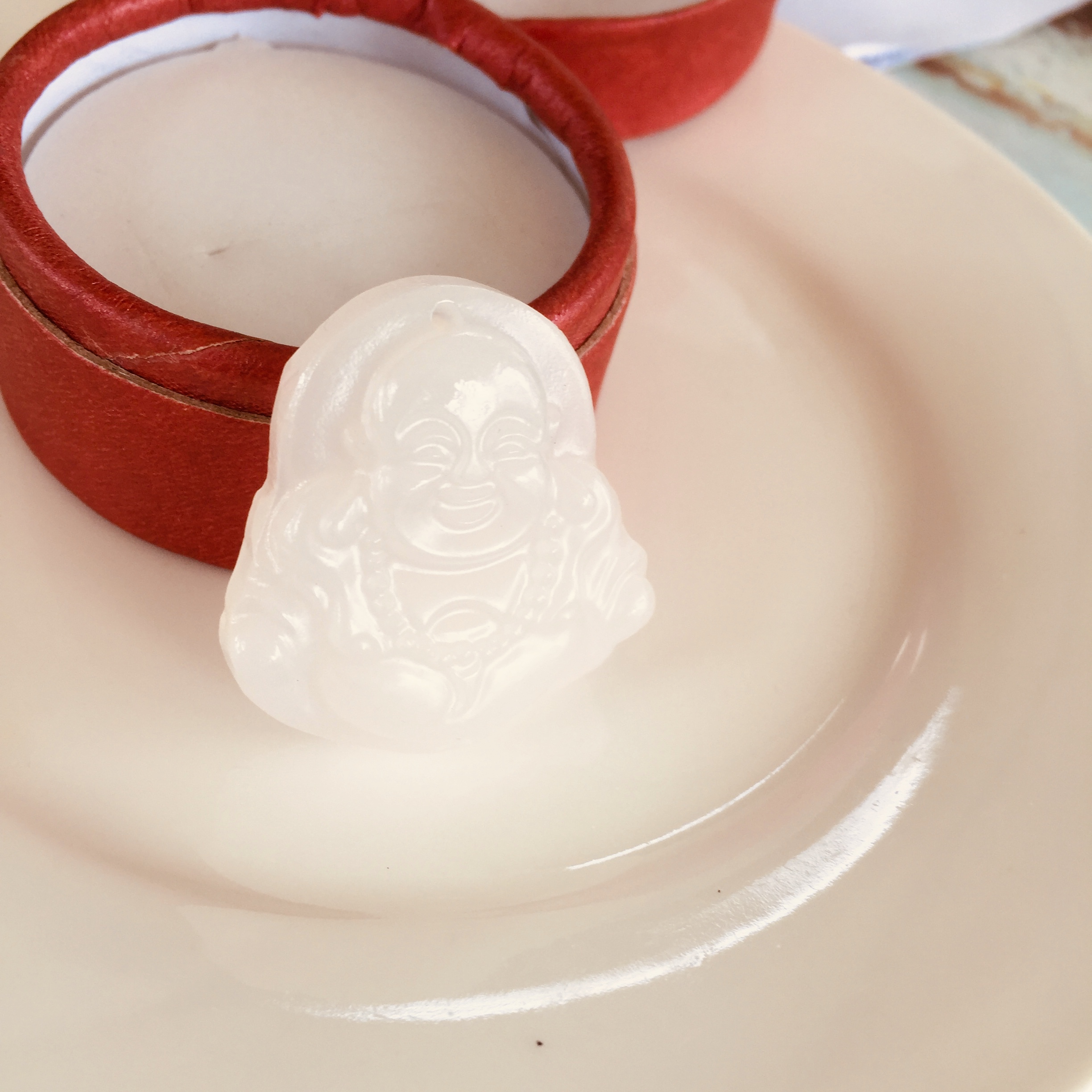 Combo mặt dây chuyền hình Phật, Đá cẩm Thạch, Dòng Marble Thiên nhiên, kèm BẢN PHOTOCOPY GIẤY KIỂM ĐỊNH SJC, kèm dây đeo chỉ đỏ, kèm hộp đựng cung hỷ lót gấm/ lụa