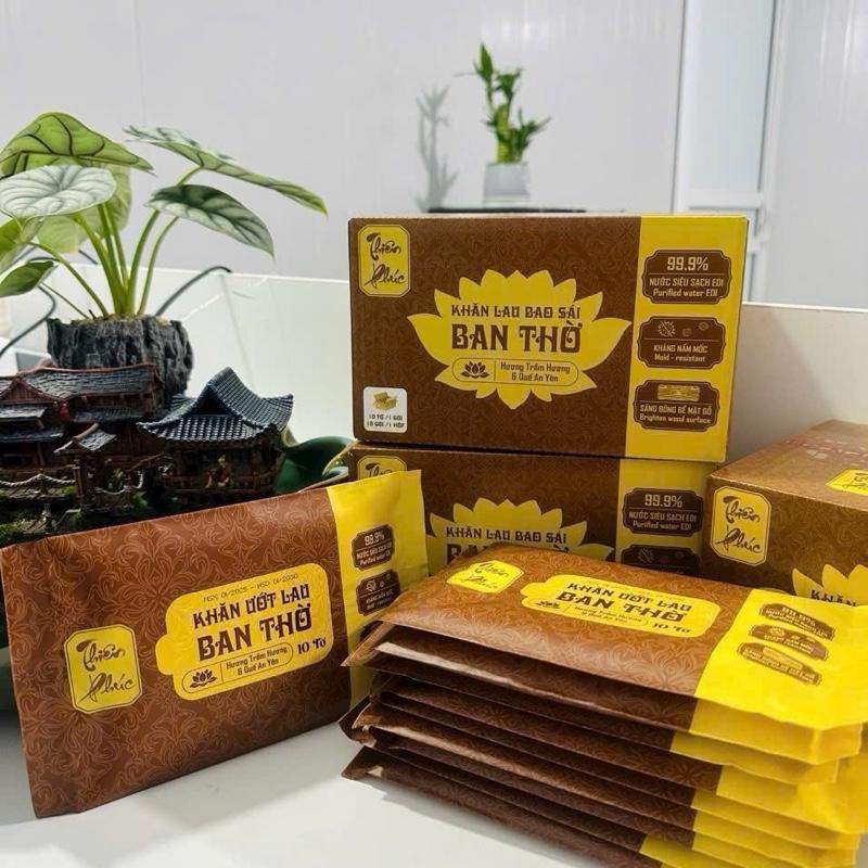 Khăn giấy ướt lau bàn thờ cao cấp Thiên Phúc hương trầm và hương quế - Khăn ướt bao sái bàn thờ