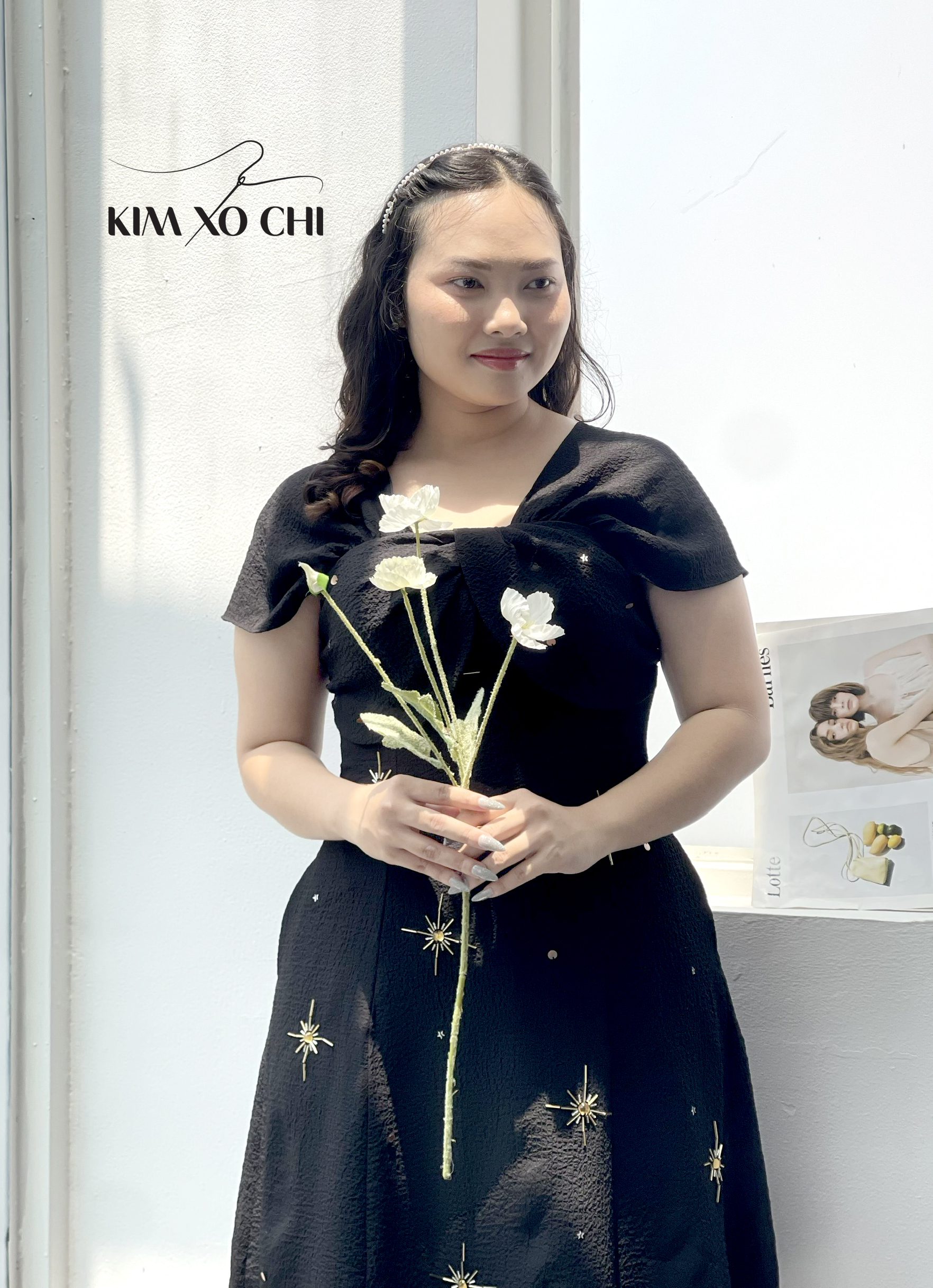 Đầm bigsize xoắn đính ngôi sao màu đen