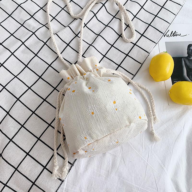Straw Bag Lace Bucket Bag Women's Shoulder Bag Crossbody Small Bag