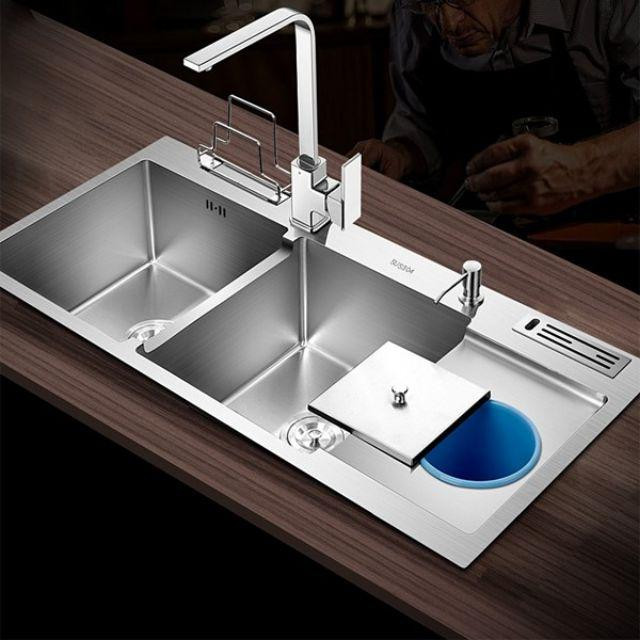 Combo chậu rửa chén inox 304, kèm vòi rửa, hộp xà phòng, rổ inox đựng rau củ