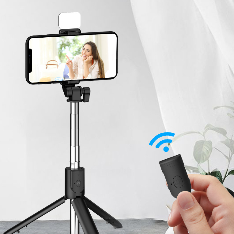 Gậy chụp ảnh selfie có tích hợp đèn Led, tripod hỗ trợ livestream, học online, quay tiktok vlog, xoay 360 độ dành cho các dòng điện thoại thông minh