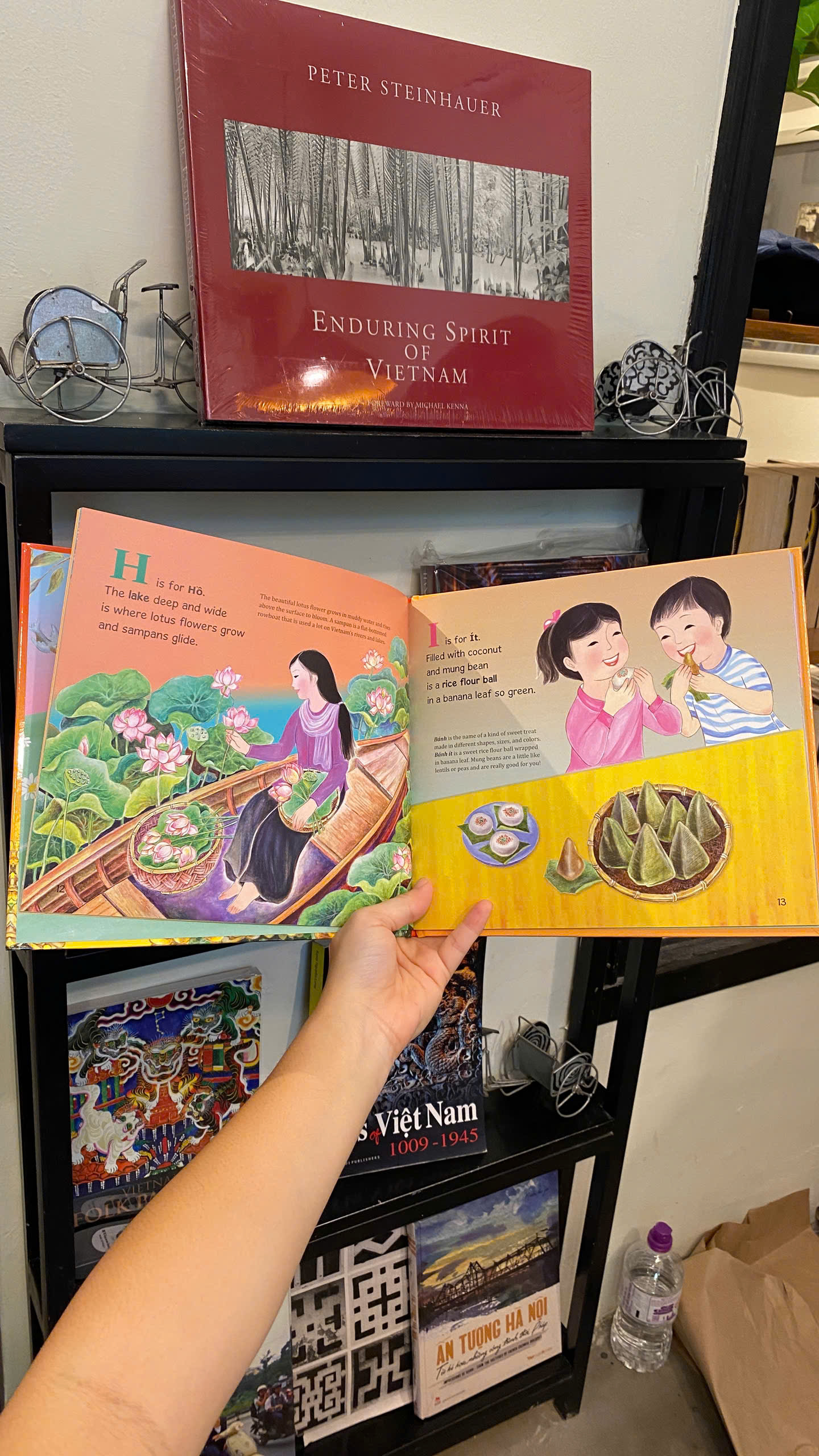 Sách - My First Book of Vietnamese Words: An ABC Rhyming Book of Vietnamese Language &amp; Culture