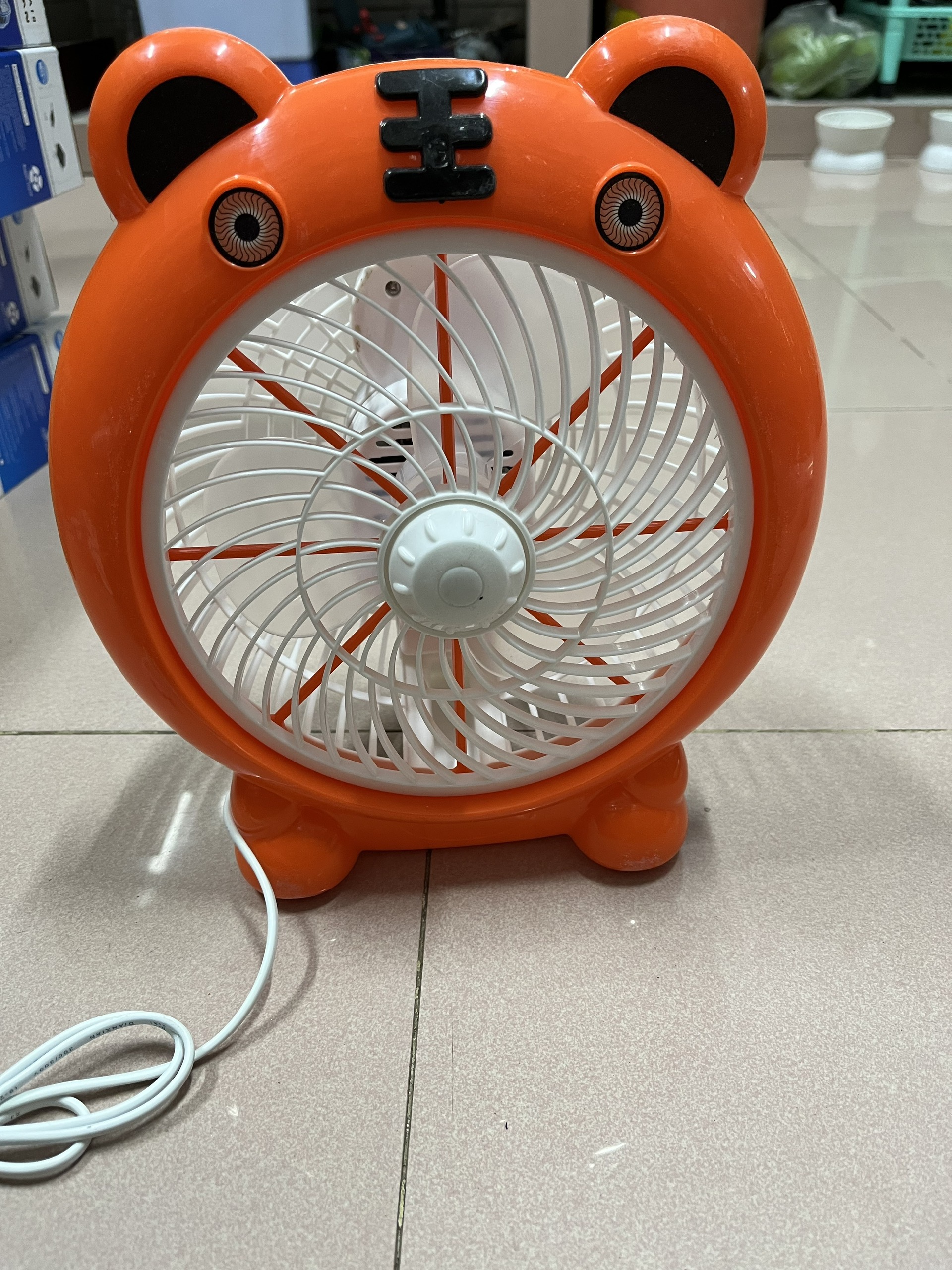 Quạt mini cắm điện hình thú loại lớn