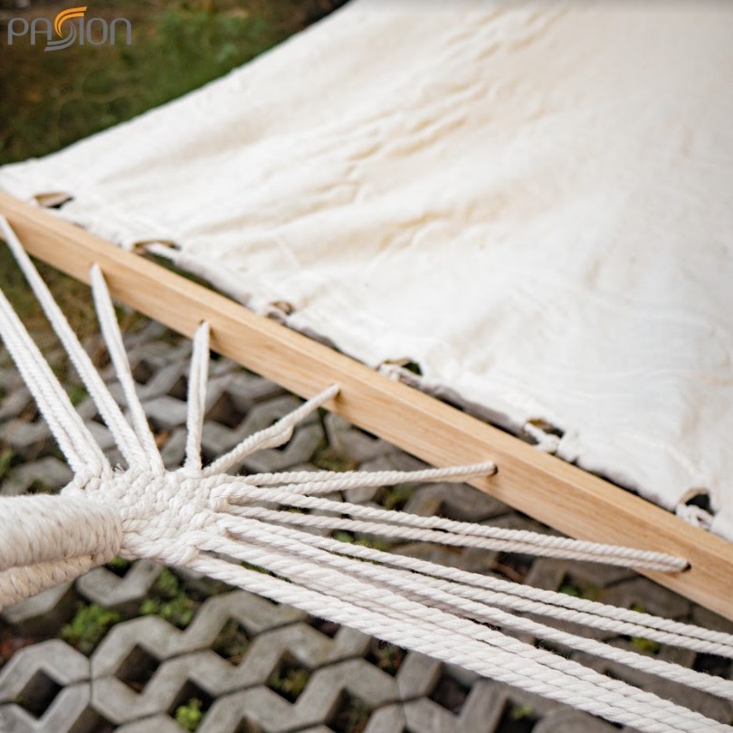 Võng Tua Rua Canvas Trắng Thanh Gỗ Định Vị 2 Đầu 100x200cm