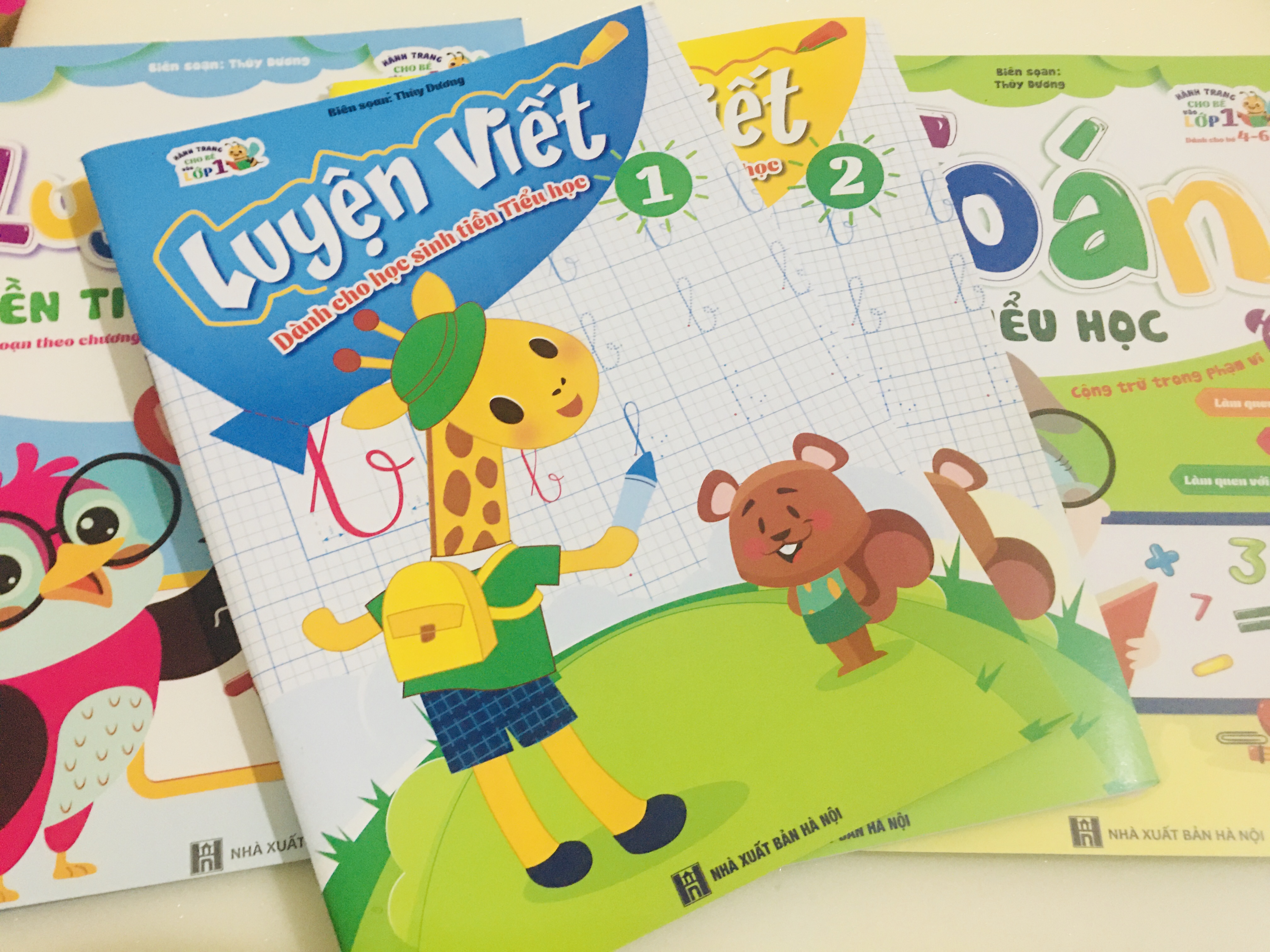 Sách- Combo  2 cuốn Sách Luyện Viết Tiền Tiểu Học quyển 1 và 2 (Hành trang cho bé vào Lớp 1)
