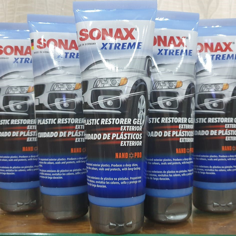 Tuýp Gel Xtreme Bảo Vệ Bề Mặt Nhựa Sần Ngoài Xe SONAX XTREME PlasticRestore Gel 210141 (250 ml)