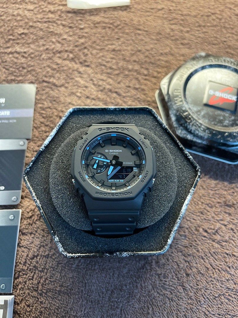 Đồng Hồ Nam Dây Nhựa Casio G-Shock GA-2100-1A2DR Chính Hãng - GA-2100-1A2 Carbon Core