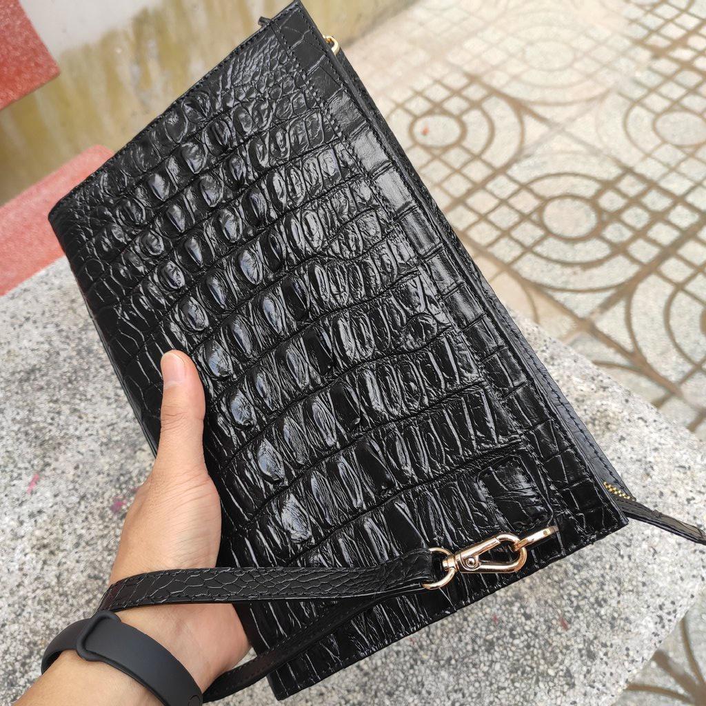 Clutch cầm tay da cá sấu