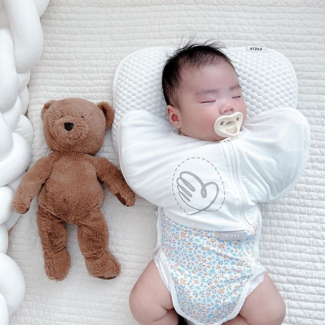 Elava Nhộng chũn hở chân giúp bé ngủ ngon, chống giật mình