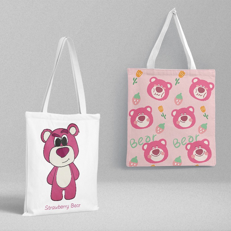 Túi tote vải canvas có dây kéo in hai mặt gấu dâu Lotso siêu xinh - Túi vải canvas gấu dâu Lotso in hai mặt có dây kéo