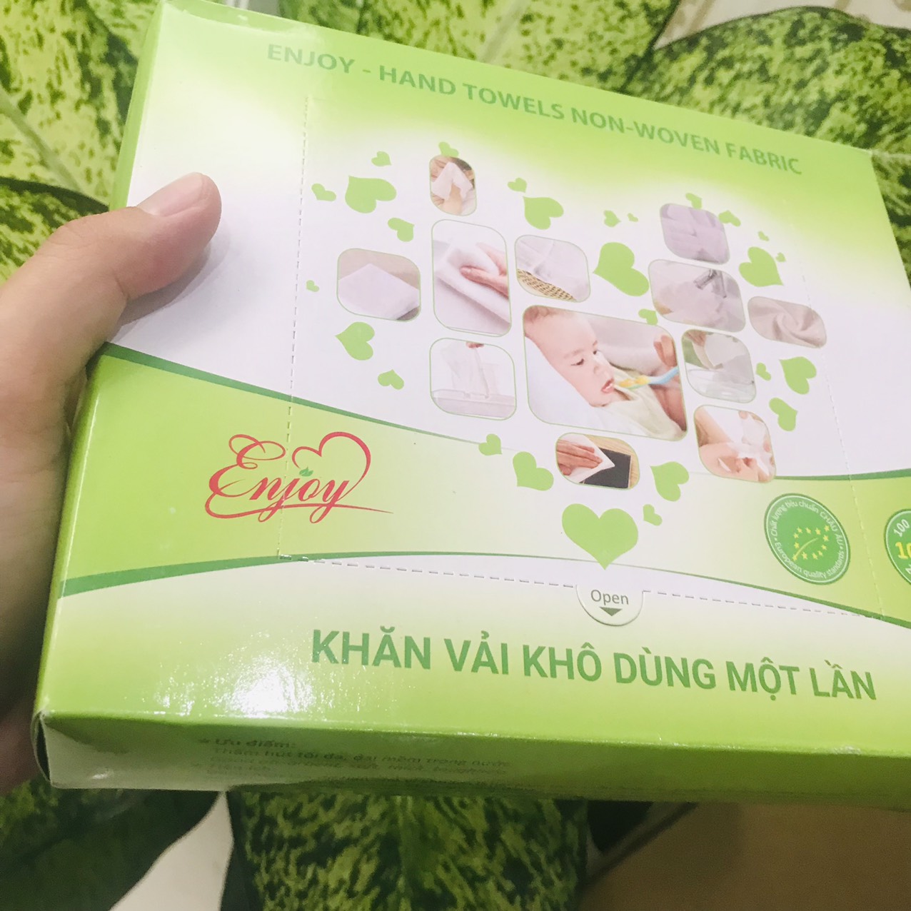 Khăn vải khô đa năng ENJOY sử dụng một lần mềm mại, dai, không mùi dùng làm khăn ăn, spa, nails salon - Hộp 100 tờ