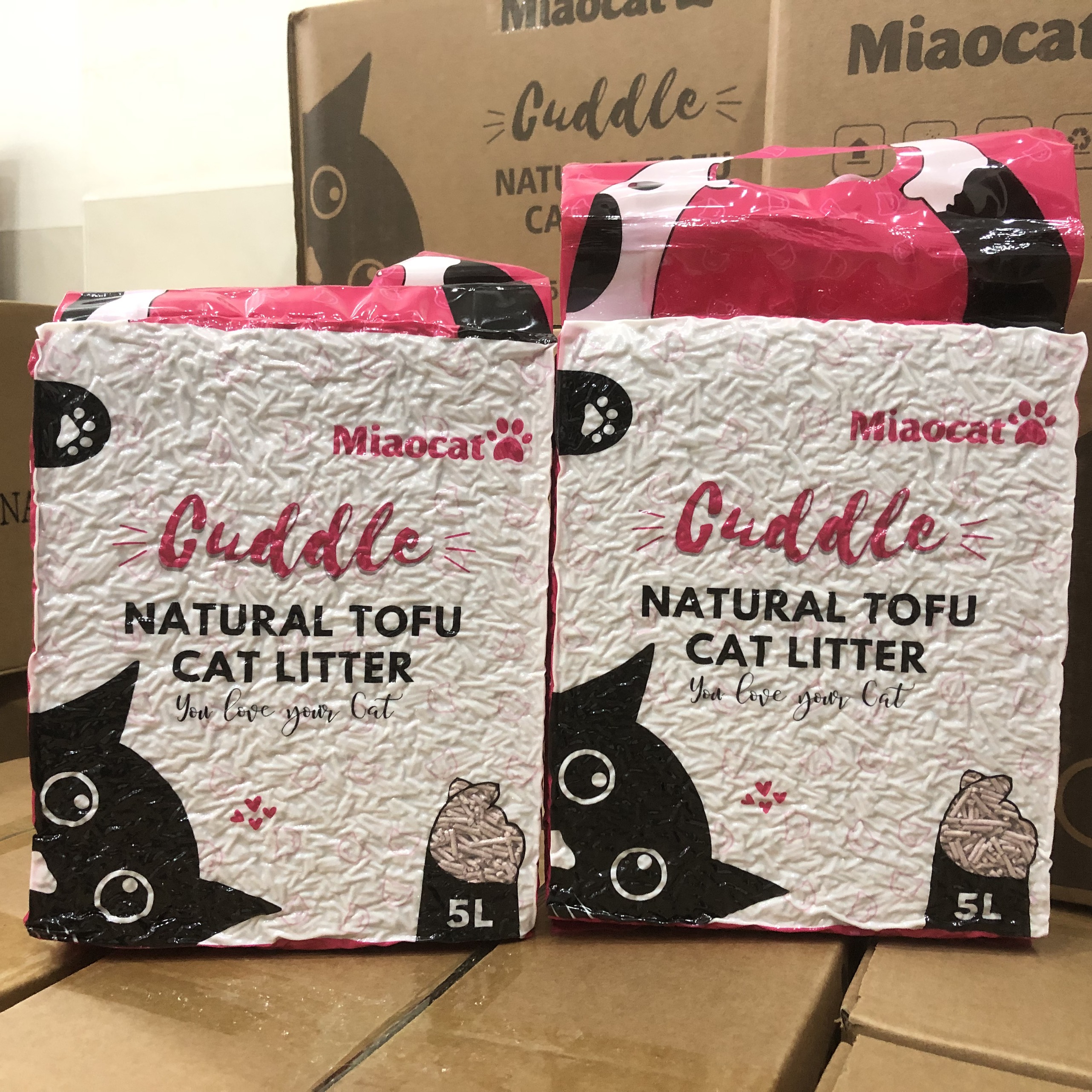 Cát vệ sinh đậu nành Cuddle Tofu 5L cho mèo - hương Trà xanh - MIAOCAT