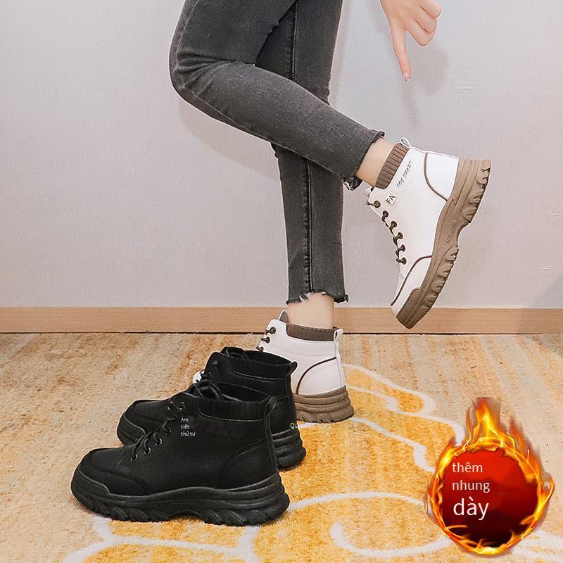 Khuyến mại giày nữ nhẹ giày thường tăng chiều cao phù hợp với giày nữ size lớn giày nữ size lớn