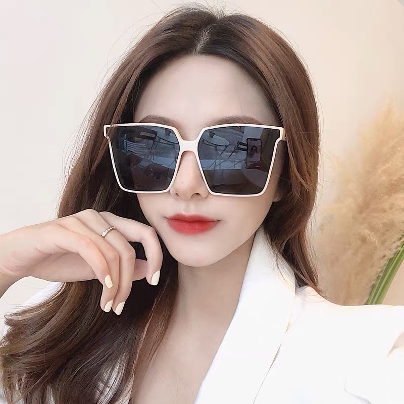 Kính râm vuông nam nữ sang chảnh ngiều màu