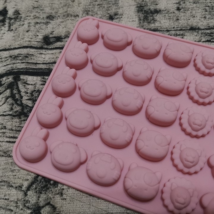 Khuôn silicon kẹo dẻo thỏ gấu