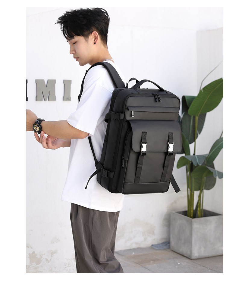 Balo laptop (15.6 inch) phong cách hiện đại - BEE GEE BLLT5581