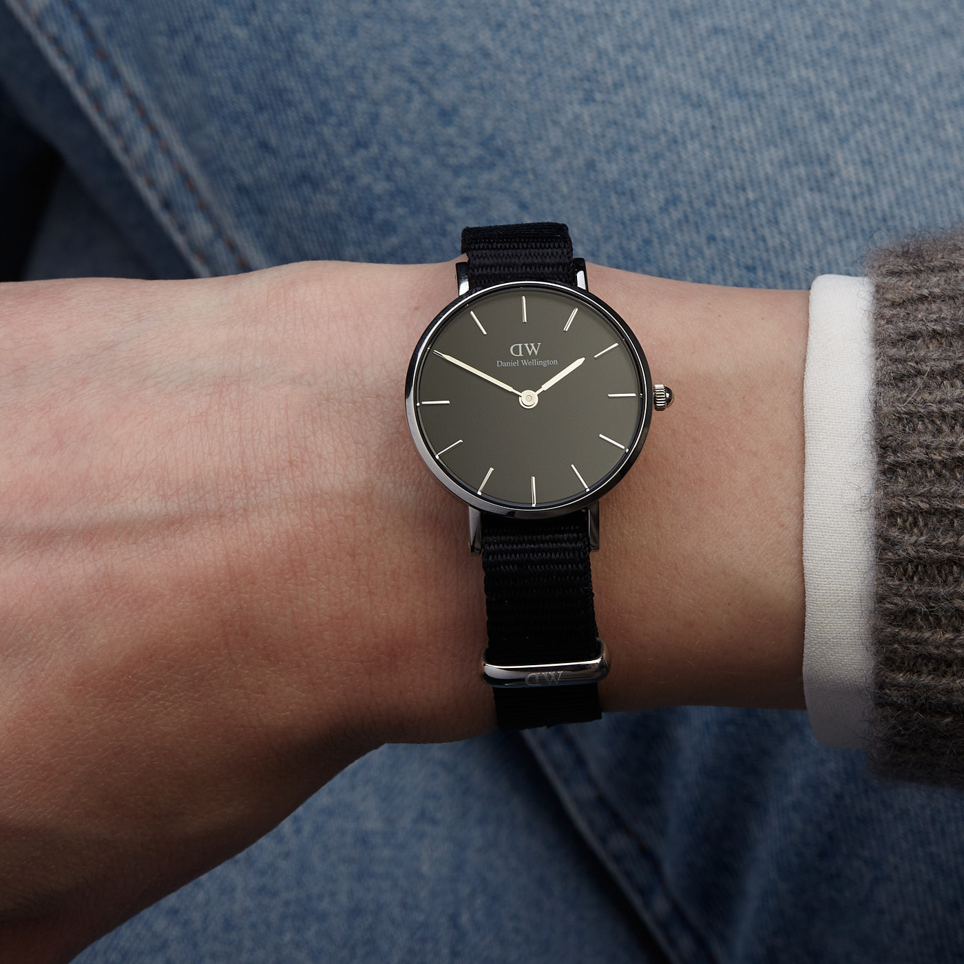 Đồng hồ nữ Daniel Wellington DW00100248