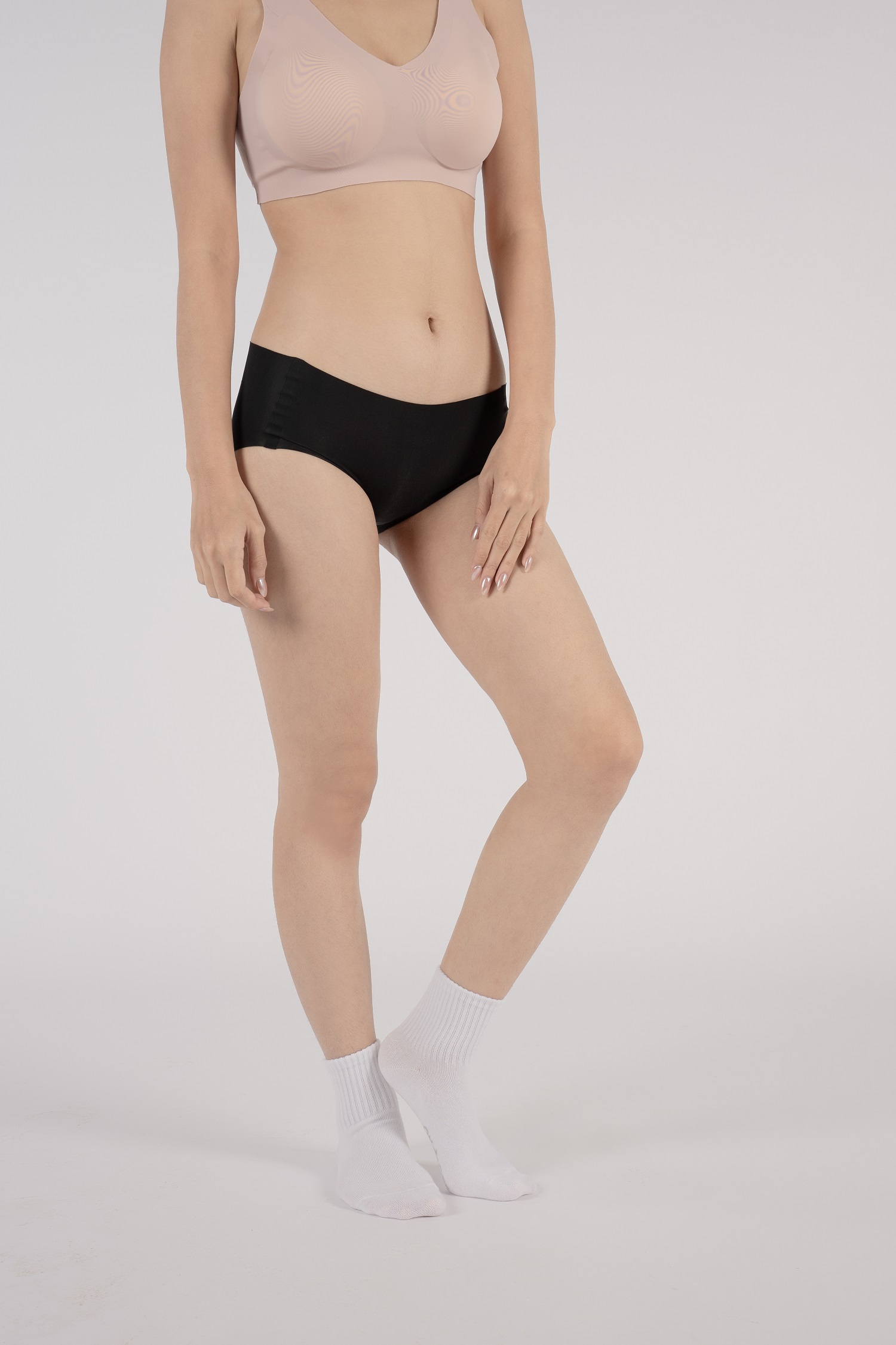 Tất vớ nam cổ trung cotton thoáng khí phong cách trẻ trung hiện đại ONOFF - 15AQ24A200