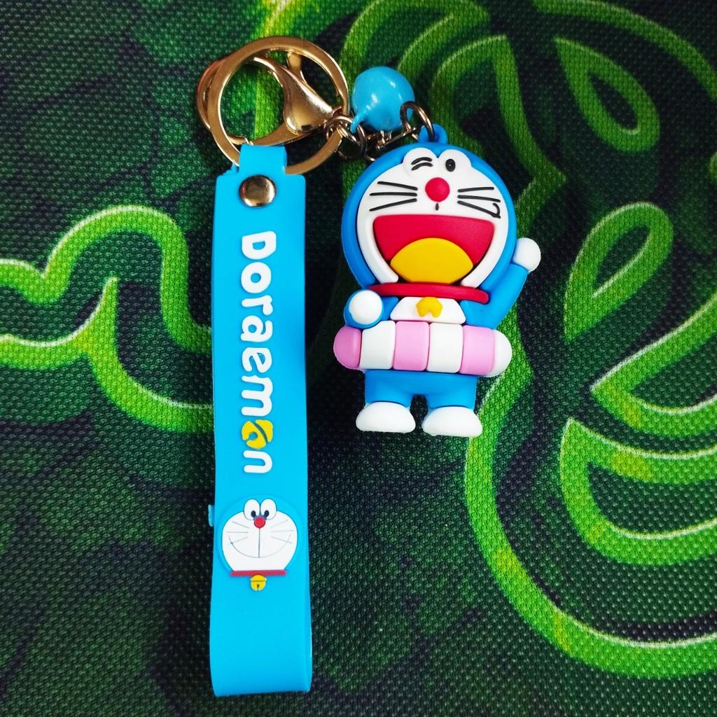 Móc Khóa chú Mèo Máy Kute Doraemon nhân vật hoạt hình thiếu nhi màu xanh nhạt với phao tắm