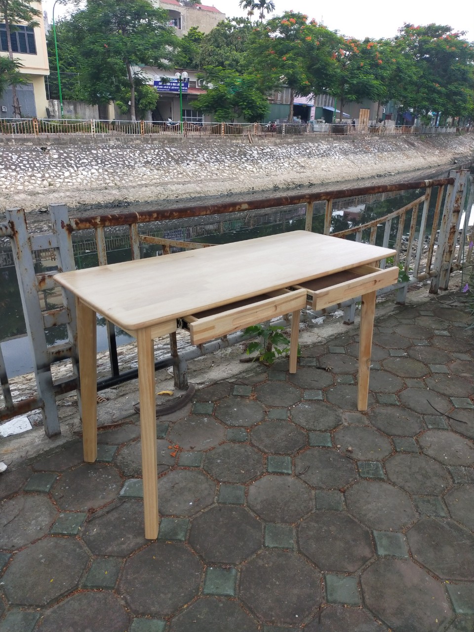 Bàn làm việc- ngồi học kt 55x120cm