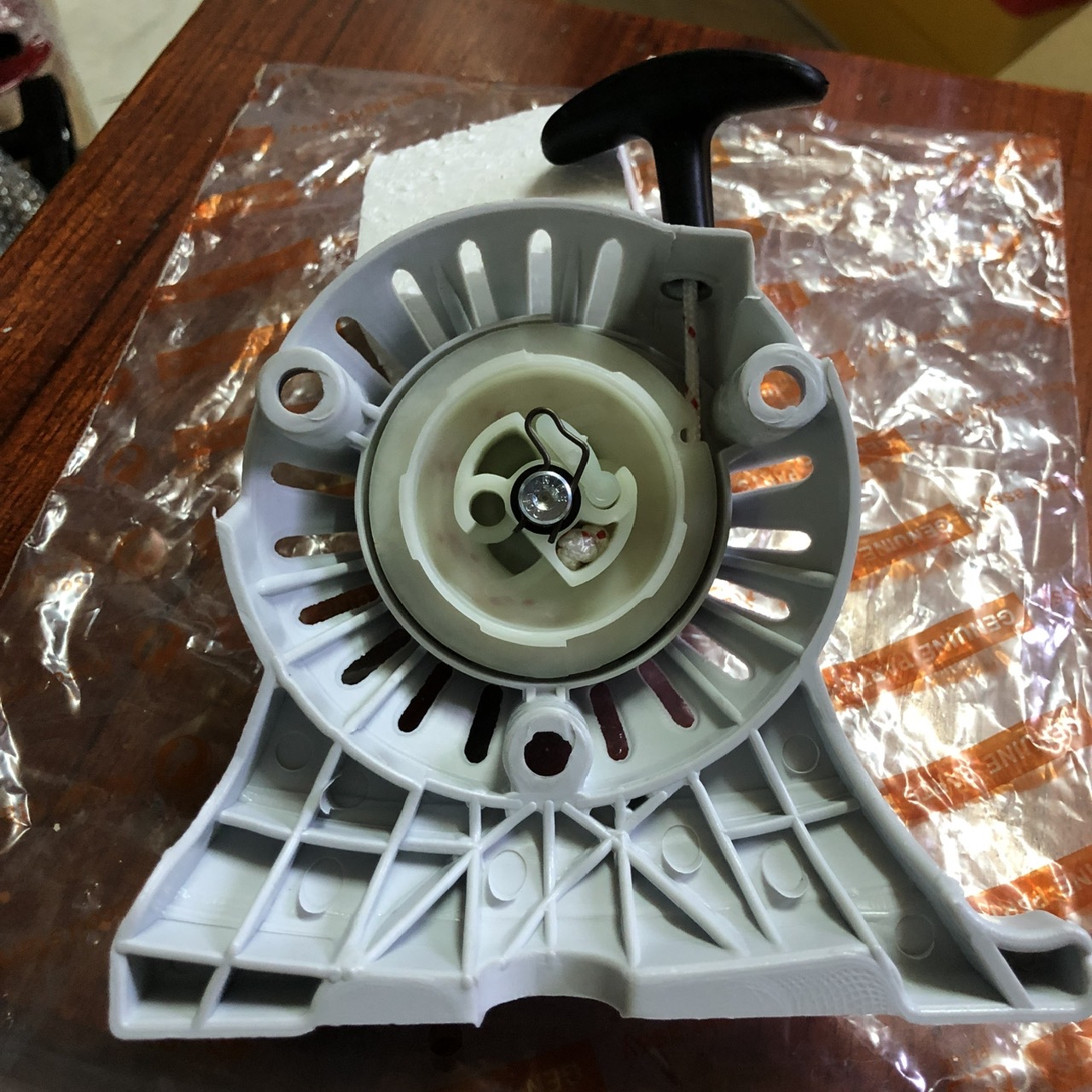 Ốp giật khởi động dùng cho  máy cưa xích STILH FS87 FS90 FS110 FS130