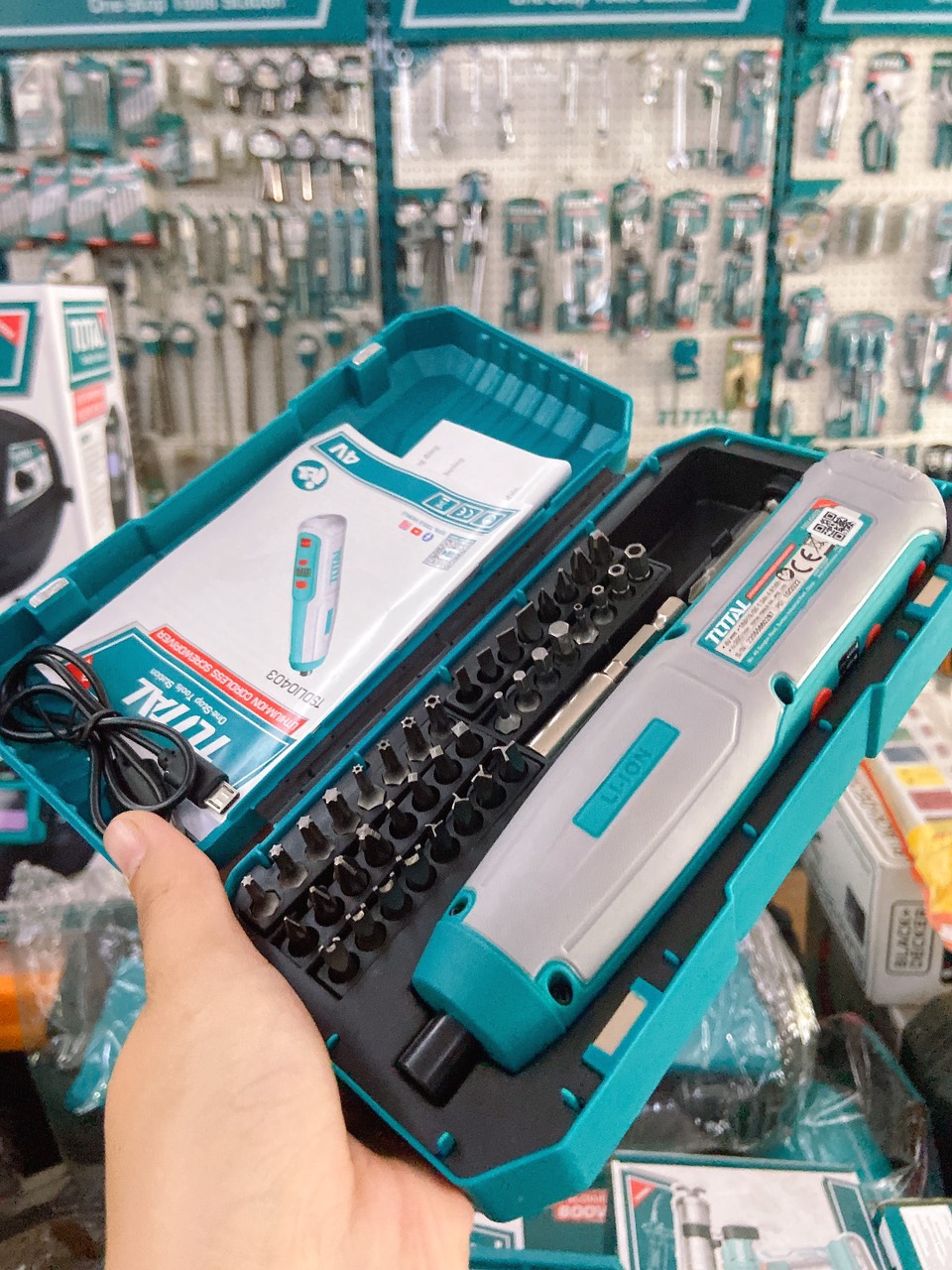 Máy siết vít dùng pin Lithium-ion 4V total TSDLI0403