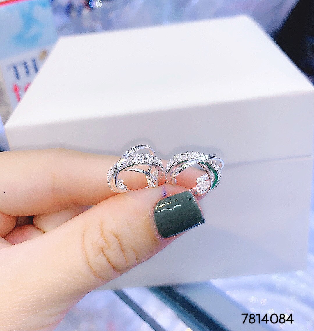 Khuyên Bạc nữ vòng xoắn