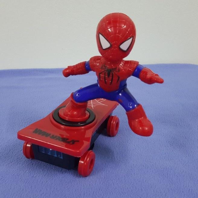 Đồ chơi siêu nhân người nhện Spider-Man lướt ván chạy pin an toàn