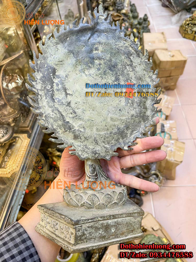 Tượng Phật Thiên Thủ Thiên Nhãn Đứng Màu Xanh Giả Cổ Và Màu Vàng Bằng Đồng Thau Đẹp Kích Thước 15x10x33cm, Nặng 2Kg