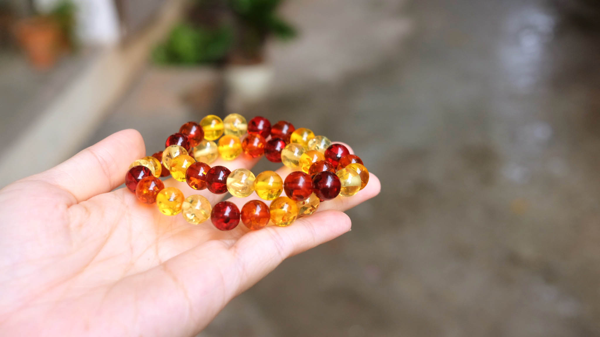 Vòng tay phong thủy - Vòng Hổ Phách