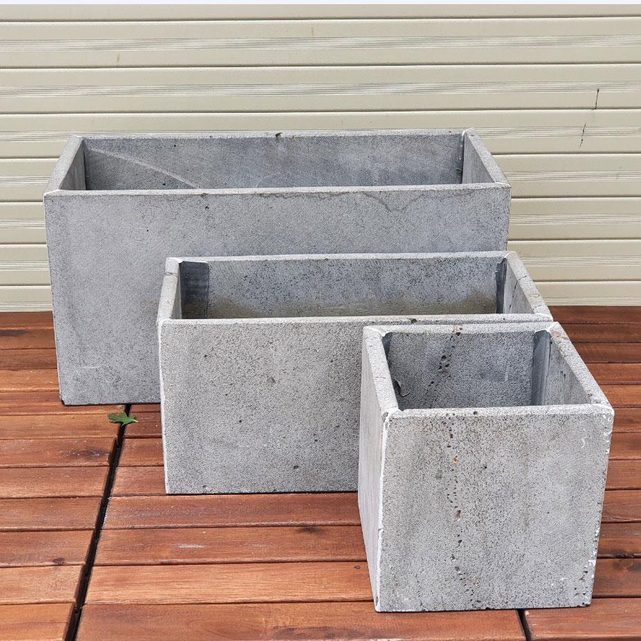 Combo 3 Chậu trồng cây ban công hình vuông 15cm, hình chữ nhật dài 30cm và chữ nhật dài 40cm trồng hoa treo tường giếng trời, thông tầng nhà phố bằng đá ong xám tự nhiên đẹp và bền chắc